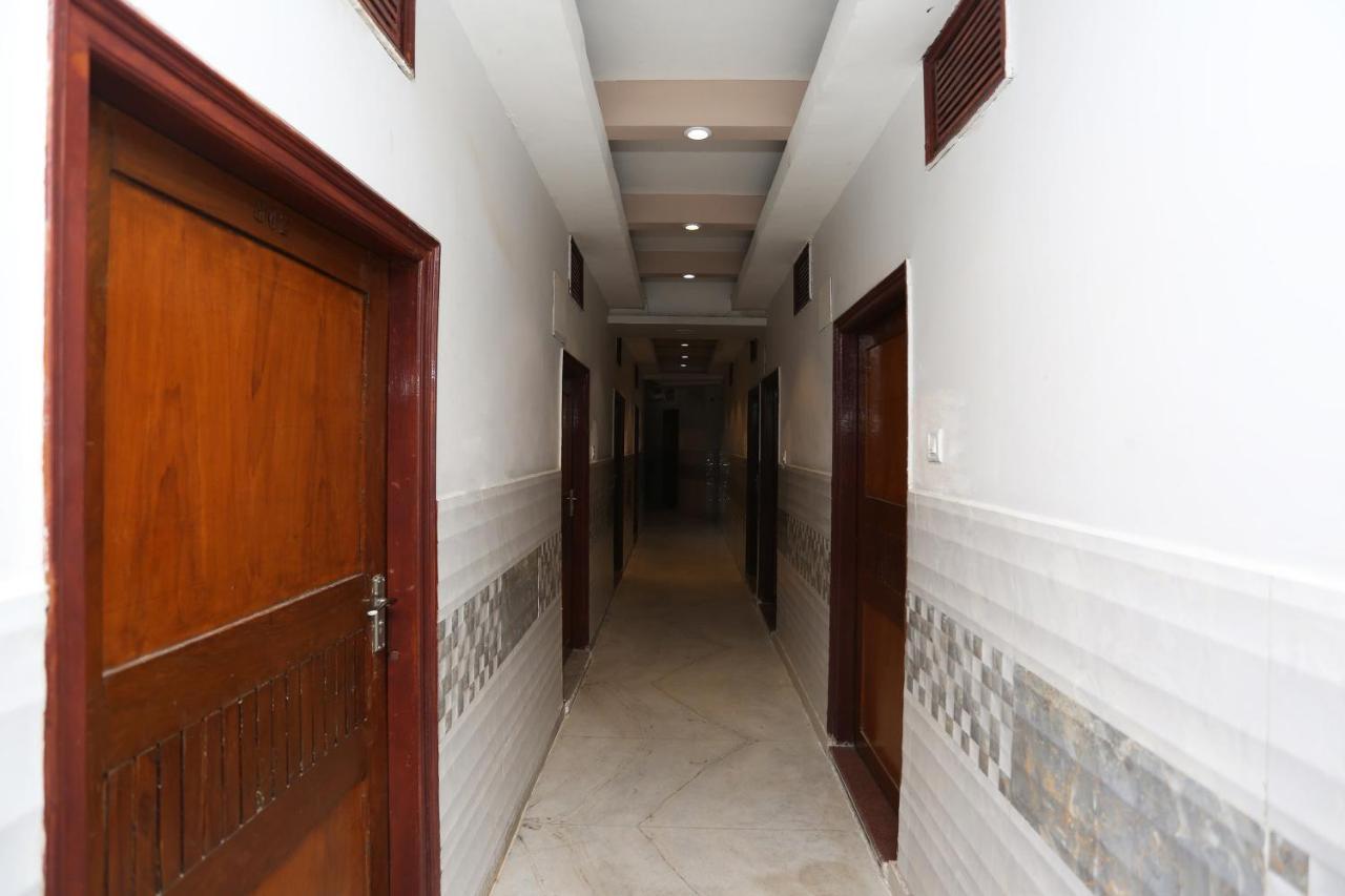 קאנפור Oyo 4956 Hotel Maharaja Palace מראה חיצוני תמונה
