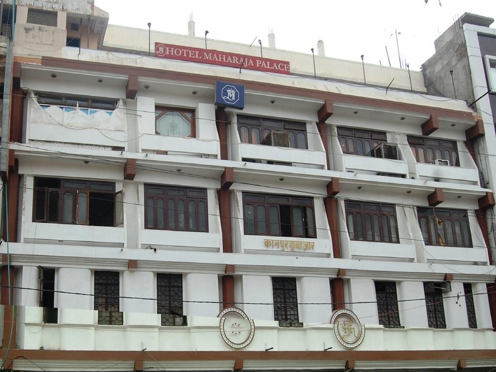 קאנפור Oyo 4956 Hotel Maharaja Palace מראה חיצוני תמונה