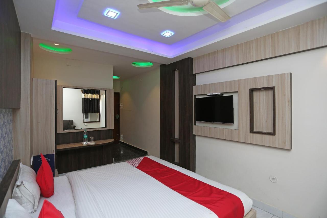 קאנפור Oyo 4956 Hotel Maharaja Palace מראה חיצוני תמונה