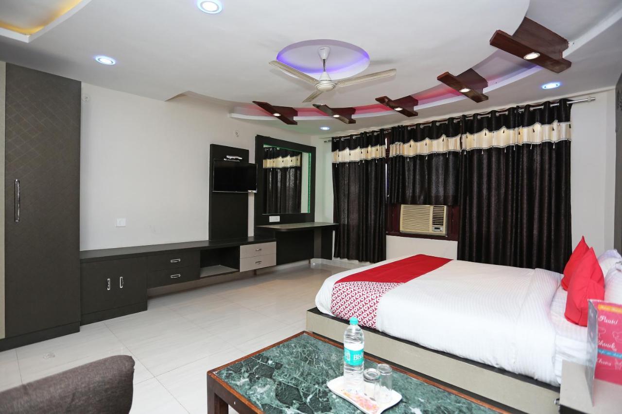 קאנפור Oyo 4956 Hotel Maharaja Palace מראה חיצוני תמונה